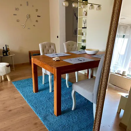 Mit Balkon Im Zentrum Von